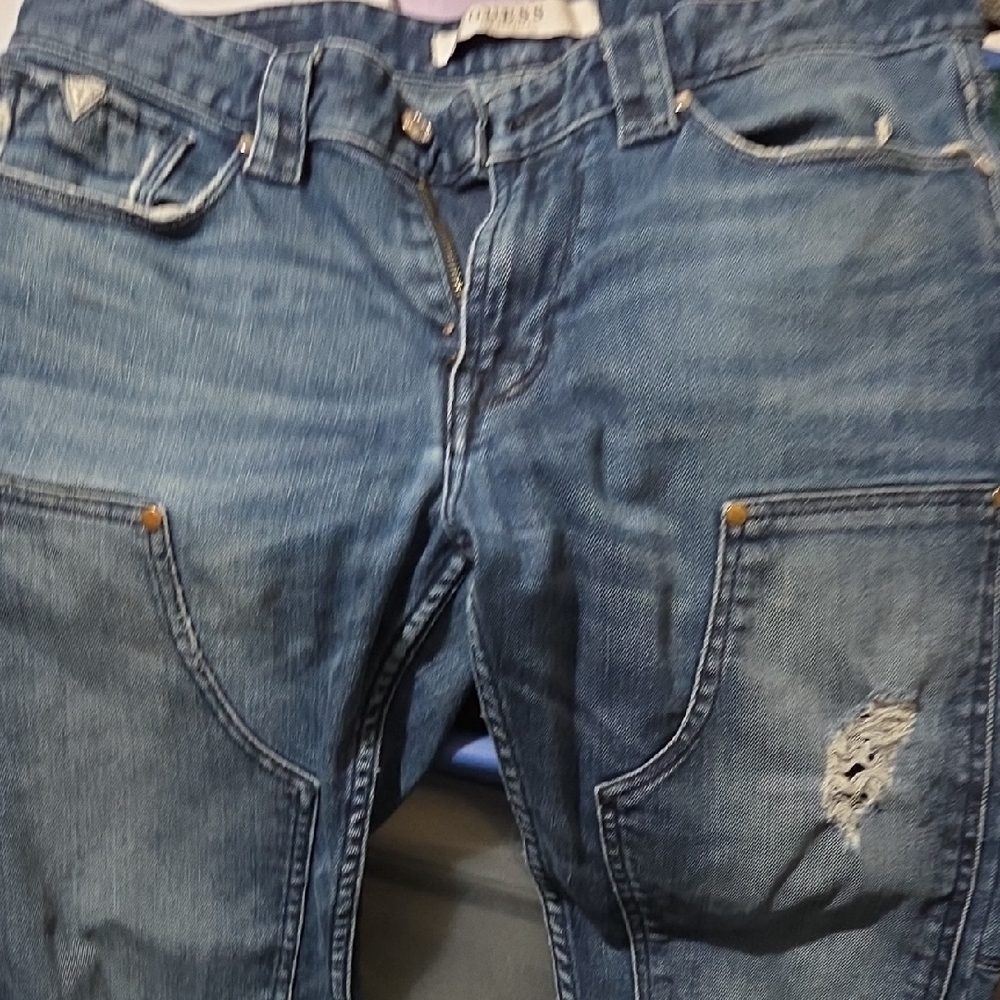 GUESS Men's Relaxed Fit Blue Jeans